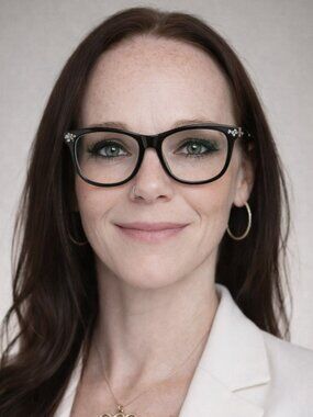 Meet your Posher, Pamella